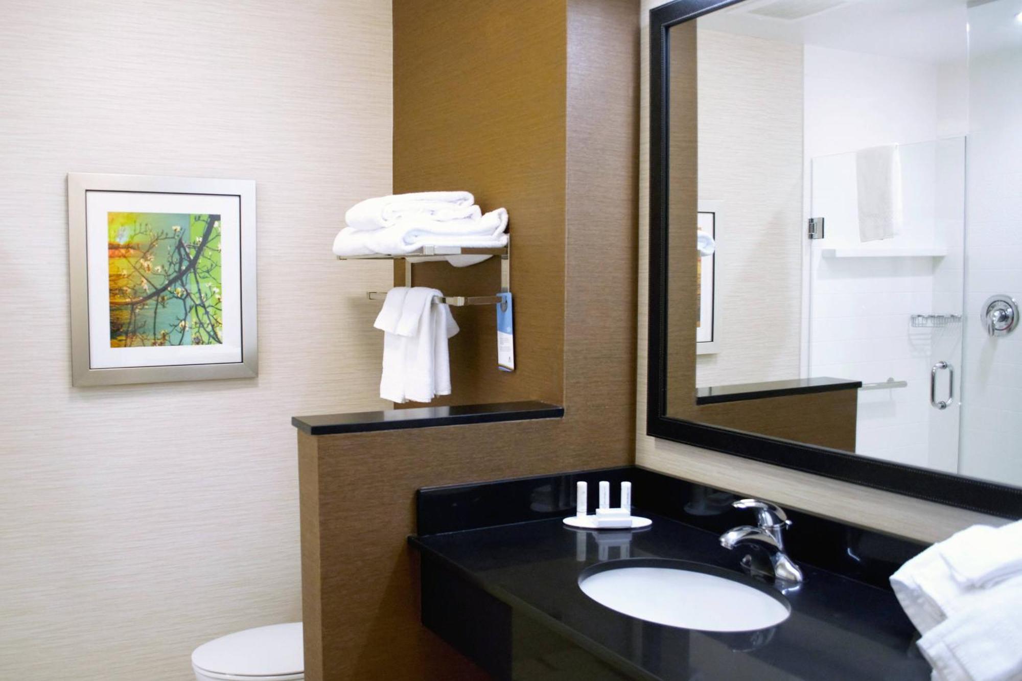 Fairfield Inn & Suites By Marriott Stroudsburg Bartonsville/Poconos Eksteriør billede